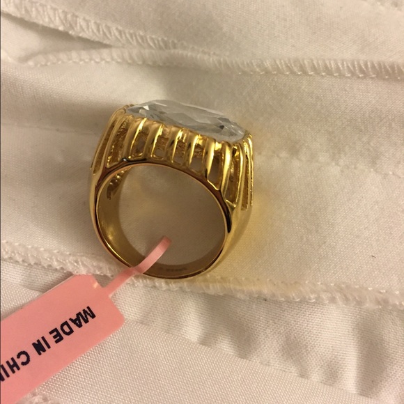 Crystal glass ring - Picture 2 of 2